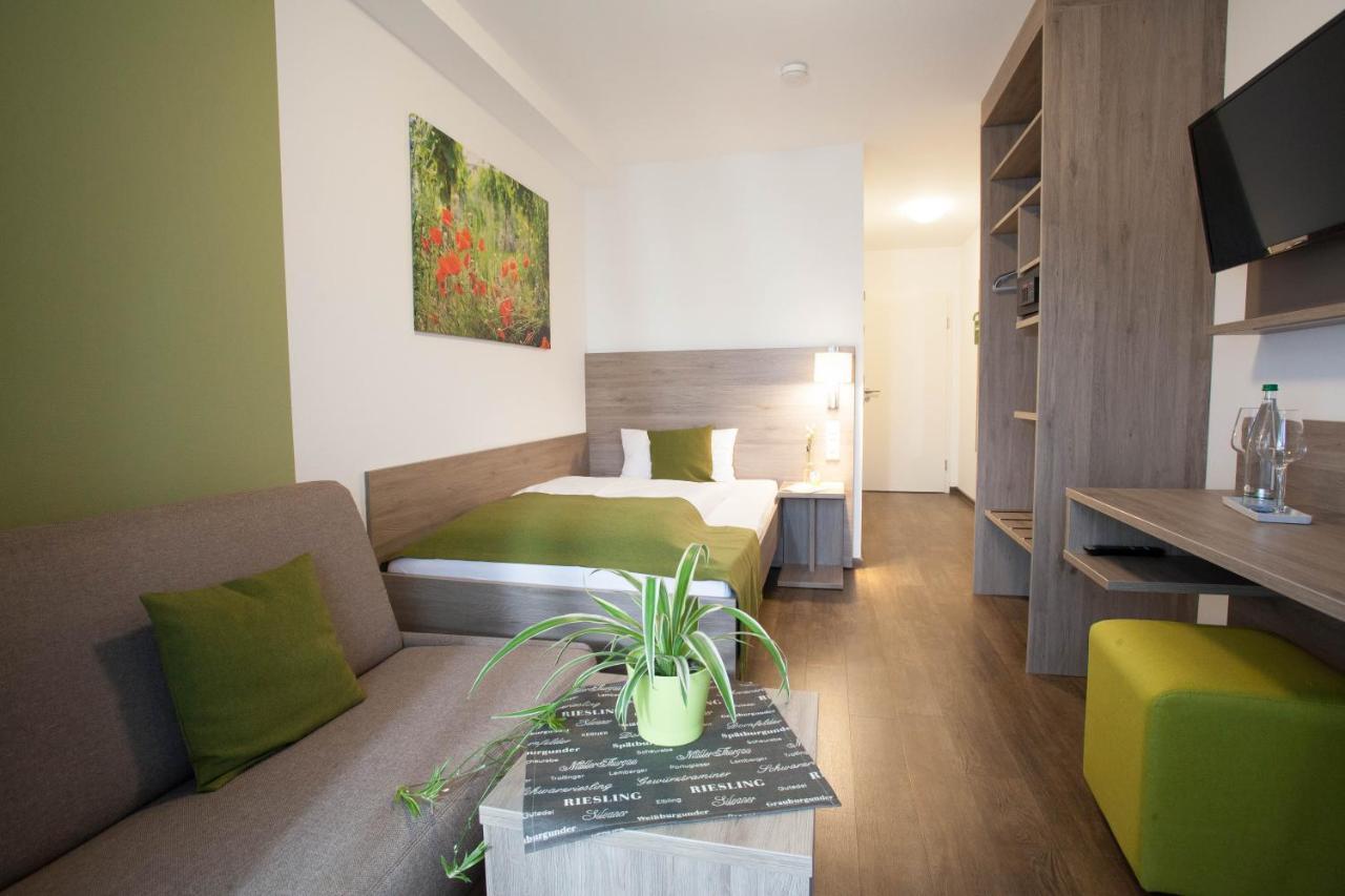 Wein & Bett Weihbrecht Hotel Bretzfeld Buitenkant foto
